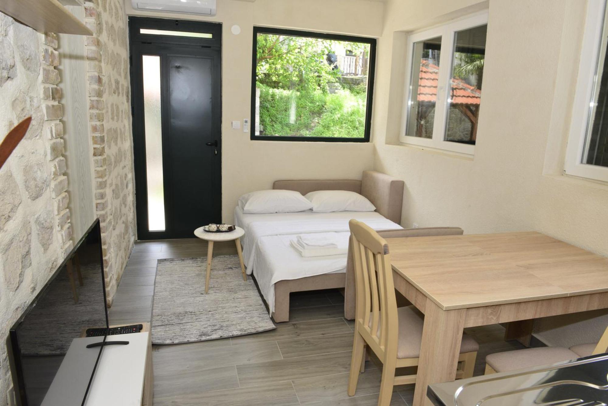 Villa Andrea Apartments With Parking Kotor Room photo