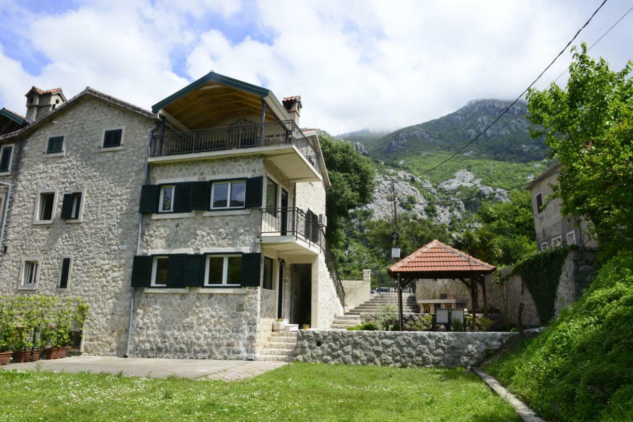 Villa Andrea Apartments With Parking Kotor Exterior photo